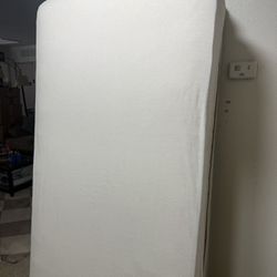 Box Spring And Mattress 