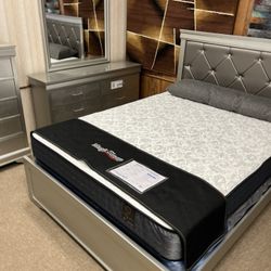 Stylish Stunning Four Piece Bedroom Set!