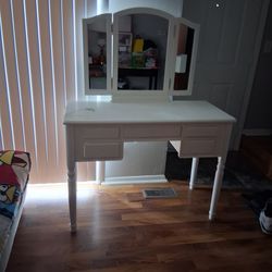 Makeup Vanity