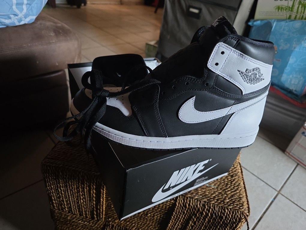 Nike Air Jordan 1 Retro High OG Shoes Black White DZ5485-010 Men's Size 12
