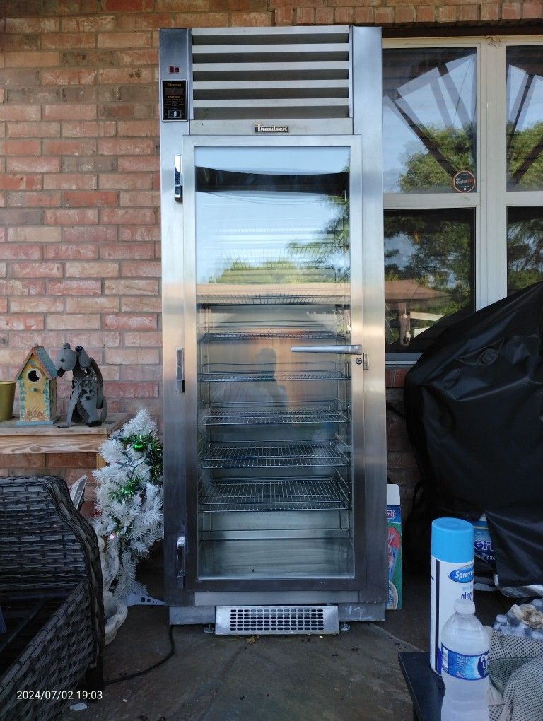 Used Traulsen UR30WT Wine Cooler Display Refrigerator