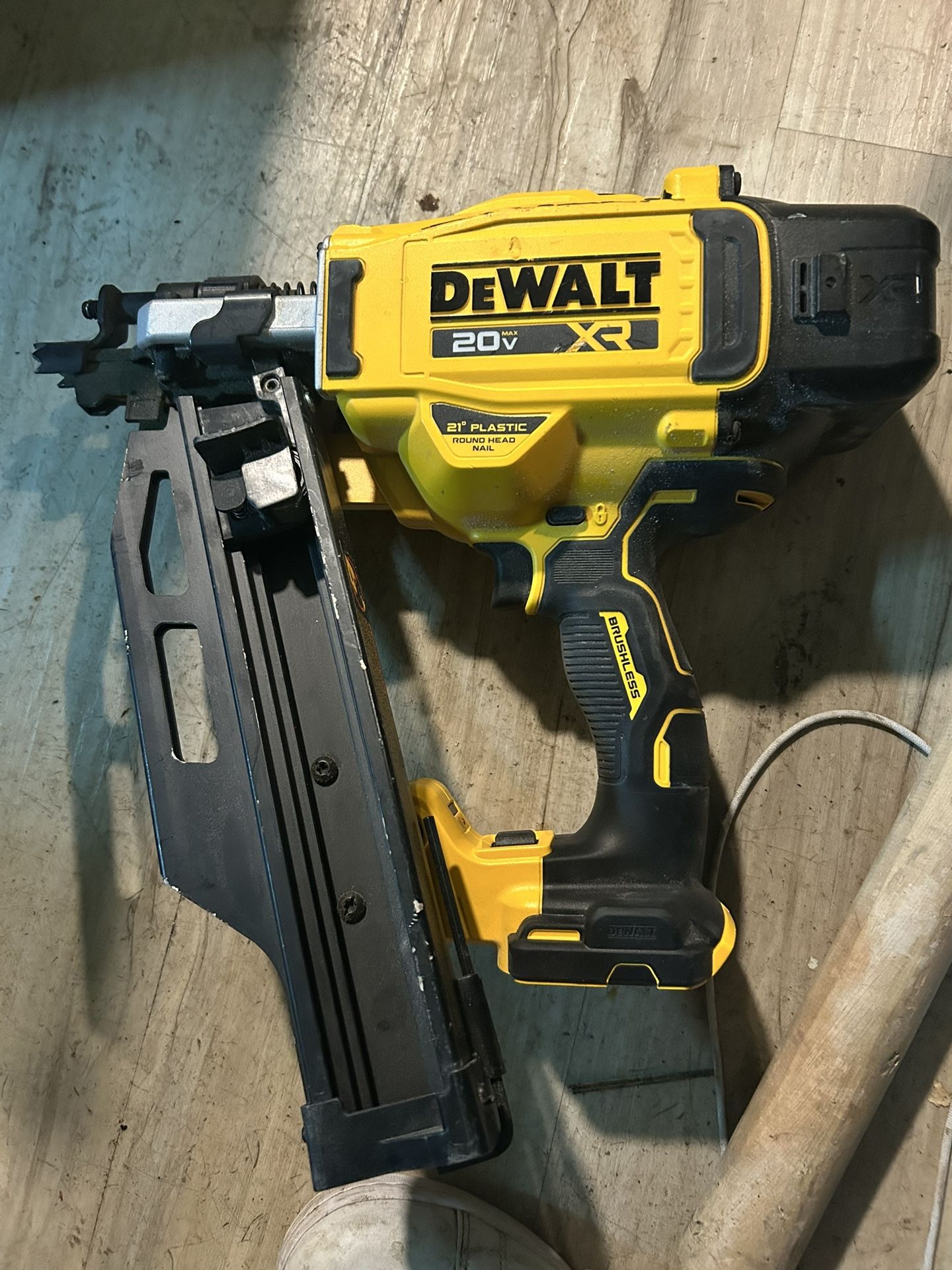 Dewalt 21degree Framing Nailer 