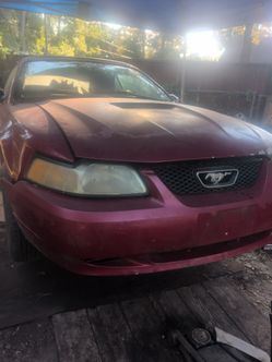 2000 Ford Mustang