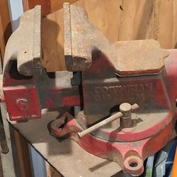 Columbian D46m 6" Bench Vise