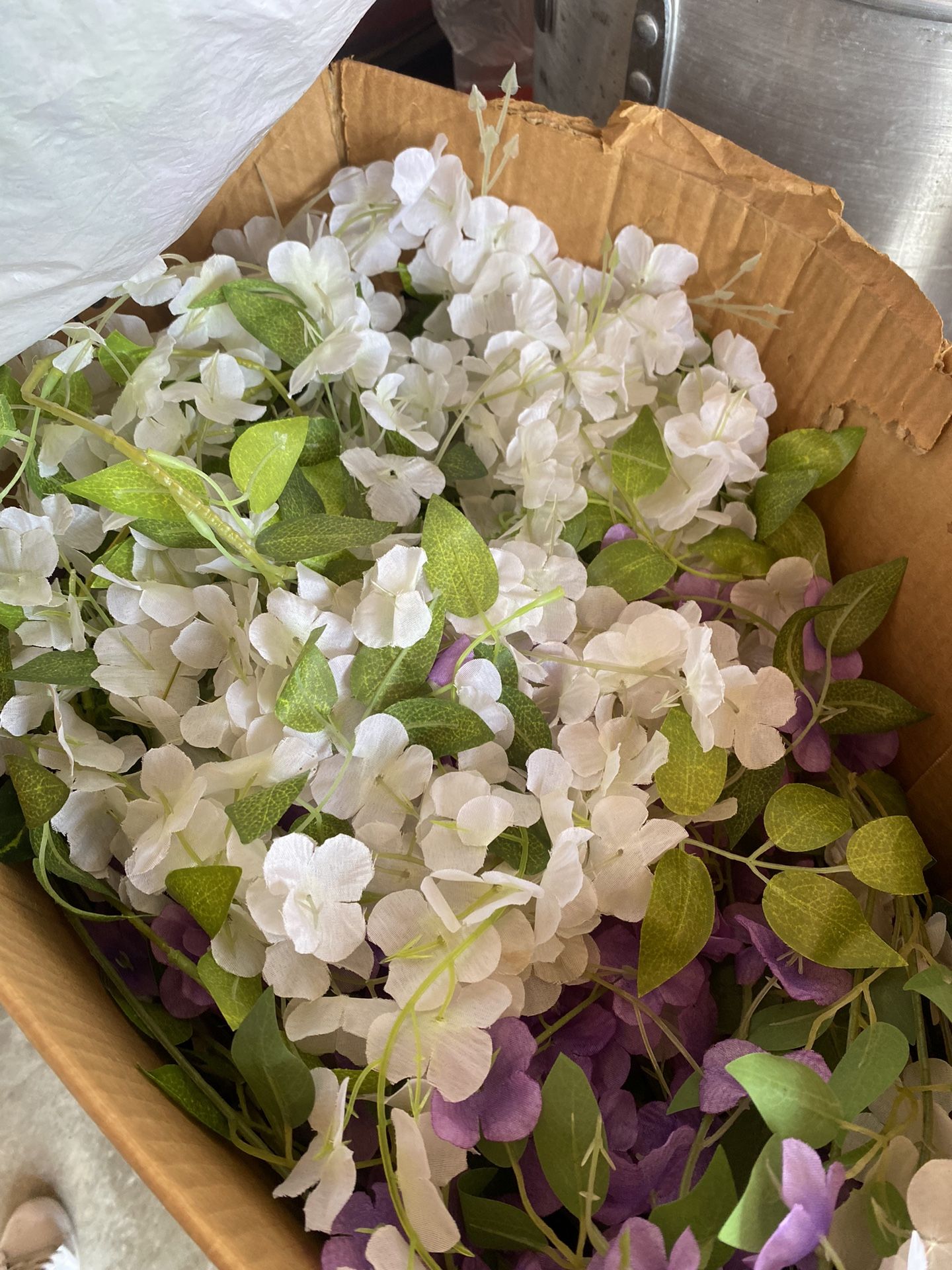 *FREE* Flower Decor And Tea Sets