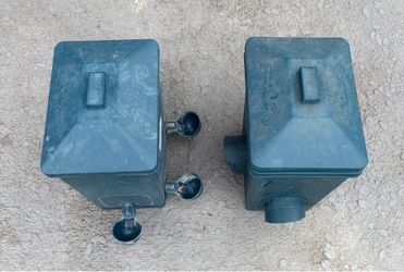 3 pound chicken feeder and water dispenser