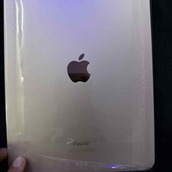 iPad Air 5 generation 64gb  