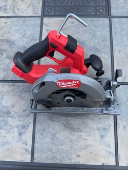 Circular Saw 7 1/4” Milwaukee M18 FUEL