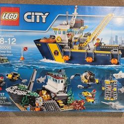 LEGO City 60095 Deep Sea Exploration Vessel