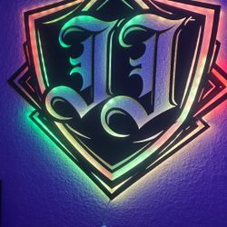 Custom Logos (Will Bring Any Idea To Life)