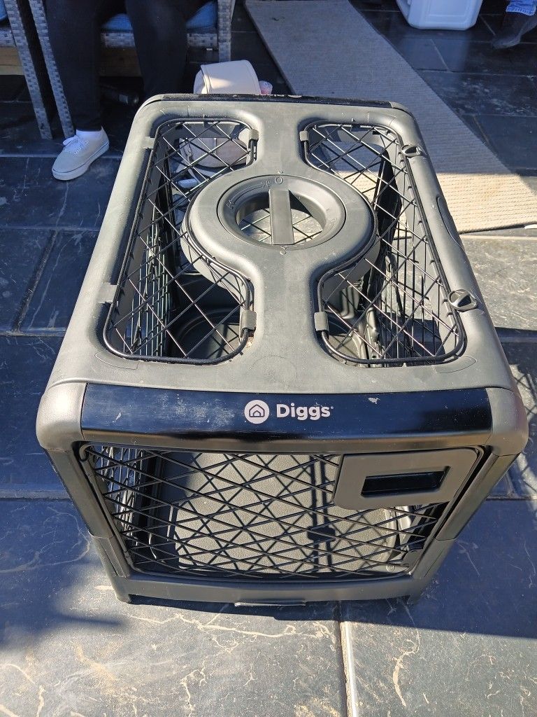 Diggs Collapsible Dog Crate