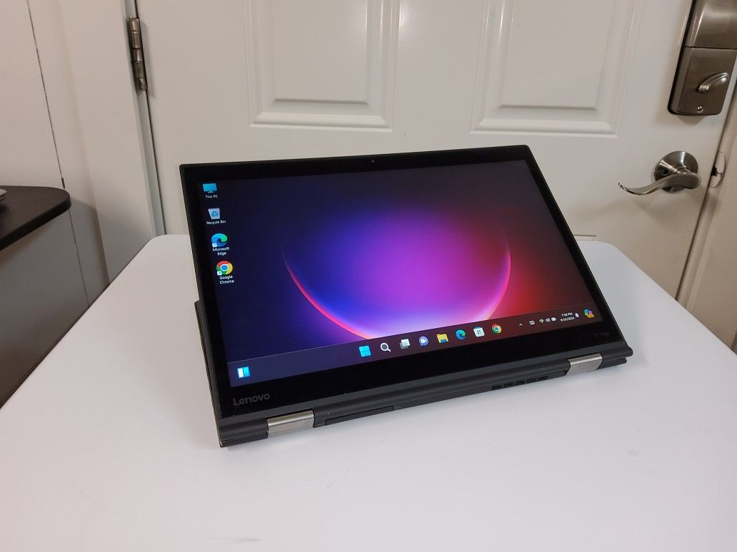 Lenovo ThinkPad X1 Yoga G2 14" Core i7-7600U 2.8GHz 16GB 256GB NVMe Win11