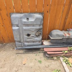 Ford 92-96 Fuel Tanks 