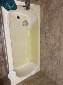bathtub refinished