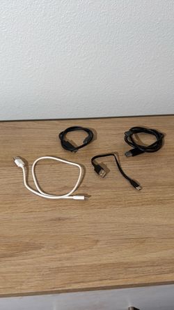 4 USB C cables