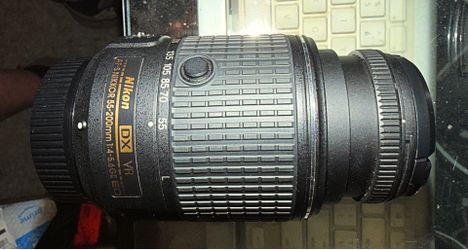 Nikon DX VR Af-S Nikkor 55-200mm 1:4-5.6 II ED
