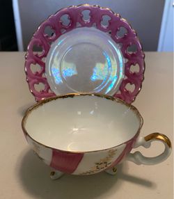 PINK & WHITE TEA CUP SET