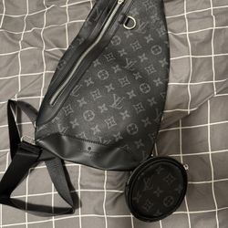 Louis Vuitton Carry Bag