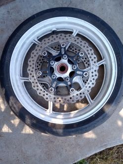Motorcycle tire