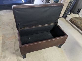 Bedroom storage bench