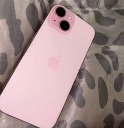 Pink iPhone 15 Plus Excellent Condition (carrier locked)