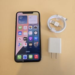 Apple iPhone 11 Pro Max - UNLOCKED - Like New