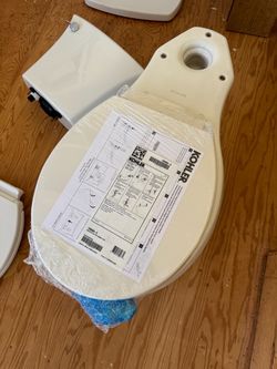 Kohler soft close toilet seat lid