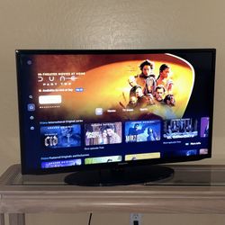 Samsung 40” Smart Tv