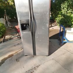 Refrigerator Ice&Water