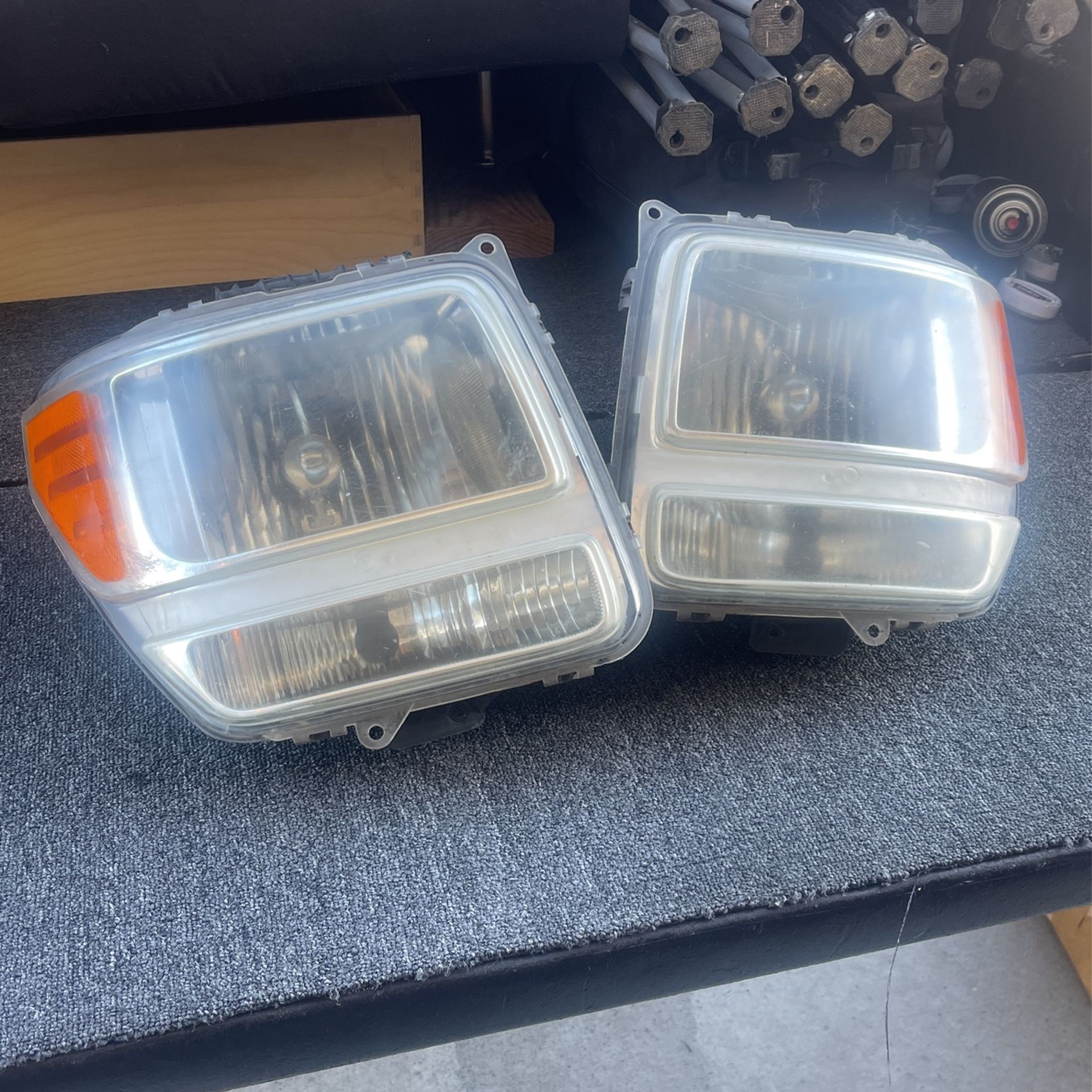 Dodge Nitro Headlights 