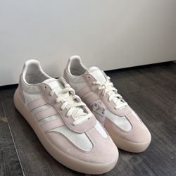 Adidas Women’s Shoes 8.5