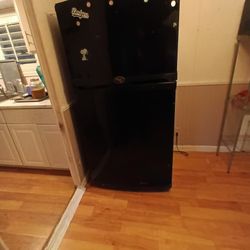 Very Nice Working Fridge Only $100
