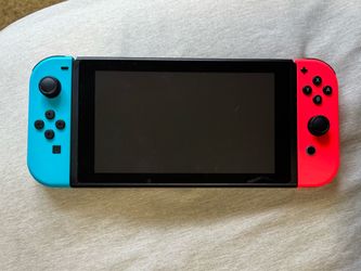 Nintendo Switch + 9 Games + Extras