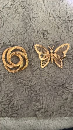 Vintage Monet Brooch