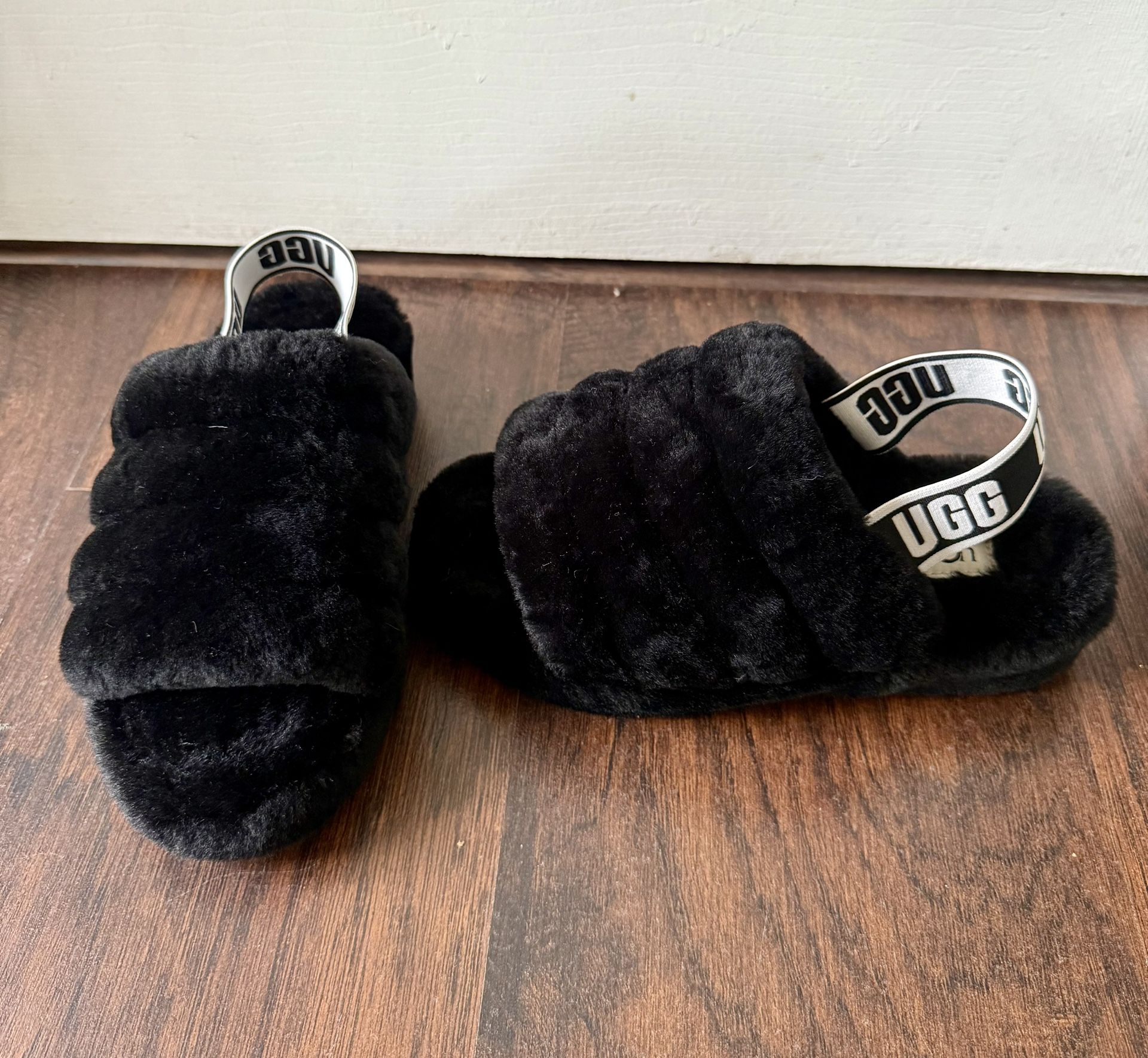 UGG Women's Fluff Yeah Slide Slipper Black New