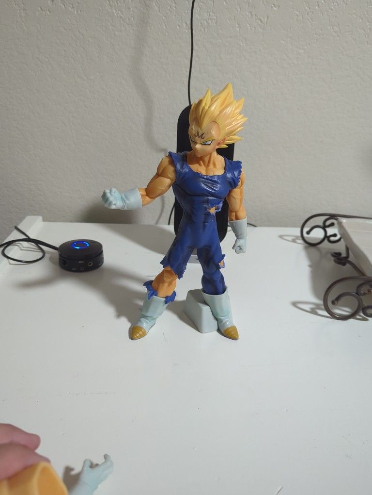 Dragon Ball Z Majen Vegeta Statue