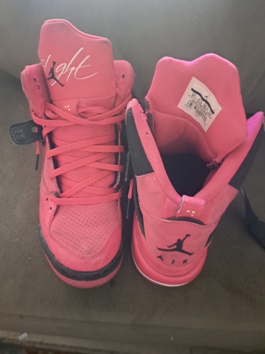 Women's Air Jordan's Size 6