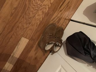 Men uggs,shoot me some offers