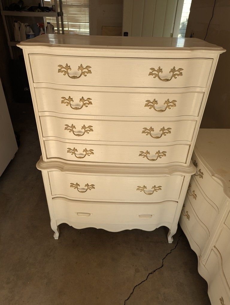 4 Piece Dresser Set