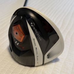 TaylorMade R11S Driver Golf Club
