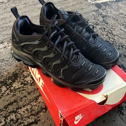 Air Vapormax Plus….. Size 11 1/2 New Condition $60