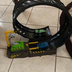 Toy HOT WHEELS  $15.00