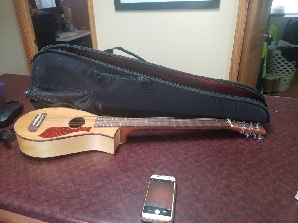 vagabond travel guitar model #970125