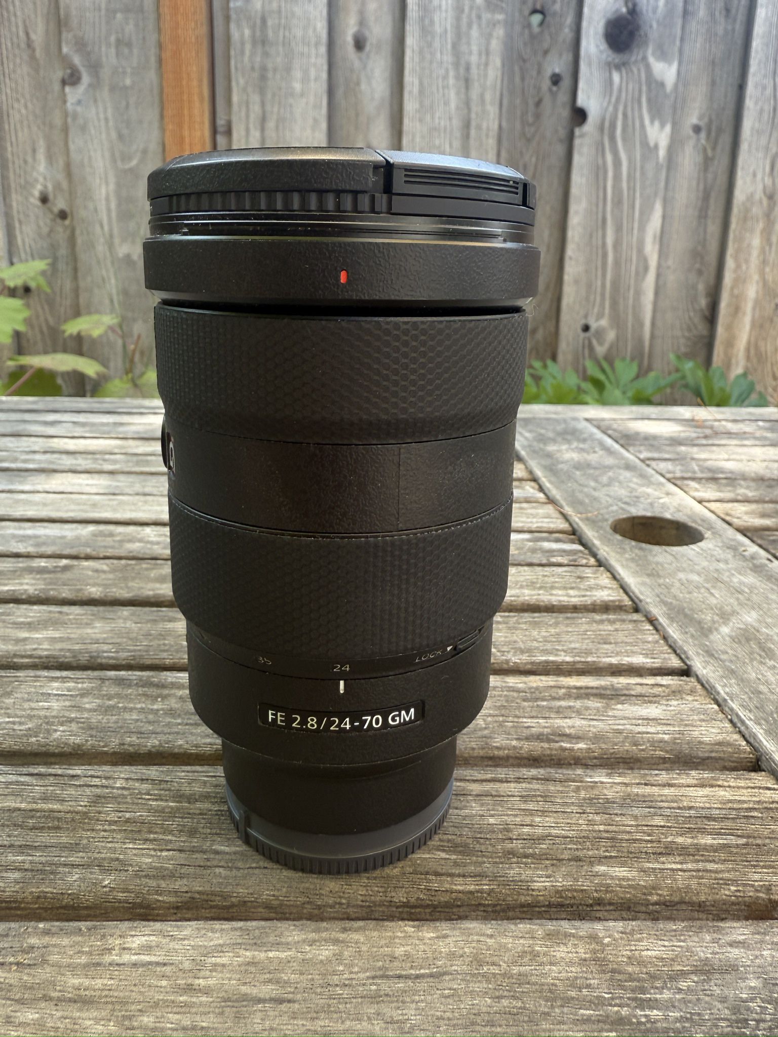 Sony E-Mount FE GM 24-70mm f2.8 lens FULL FRAME