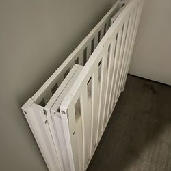 Free folding crib