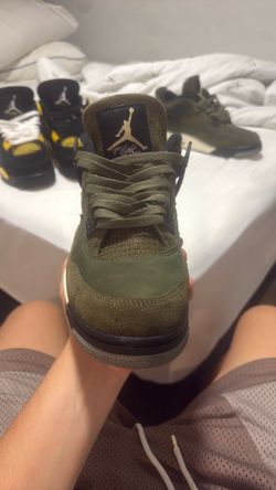 Jordan 4 craft medium olive size 12