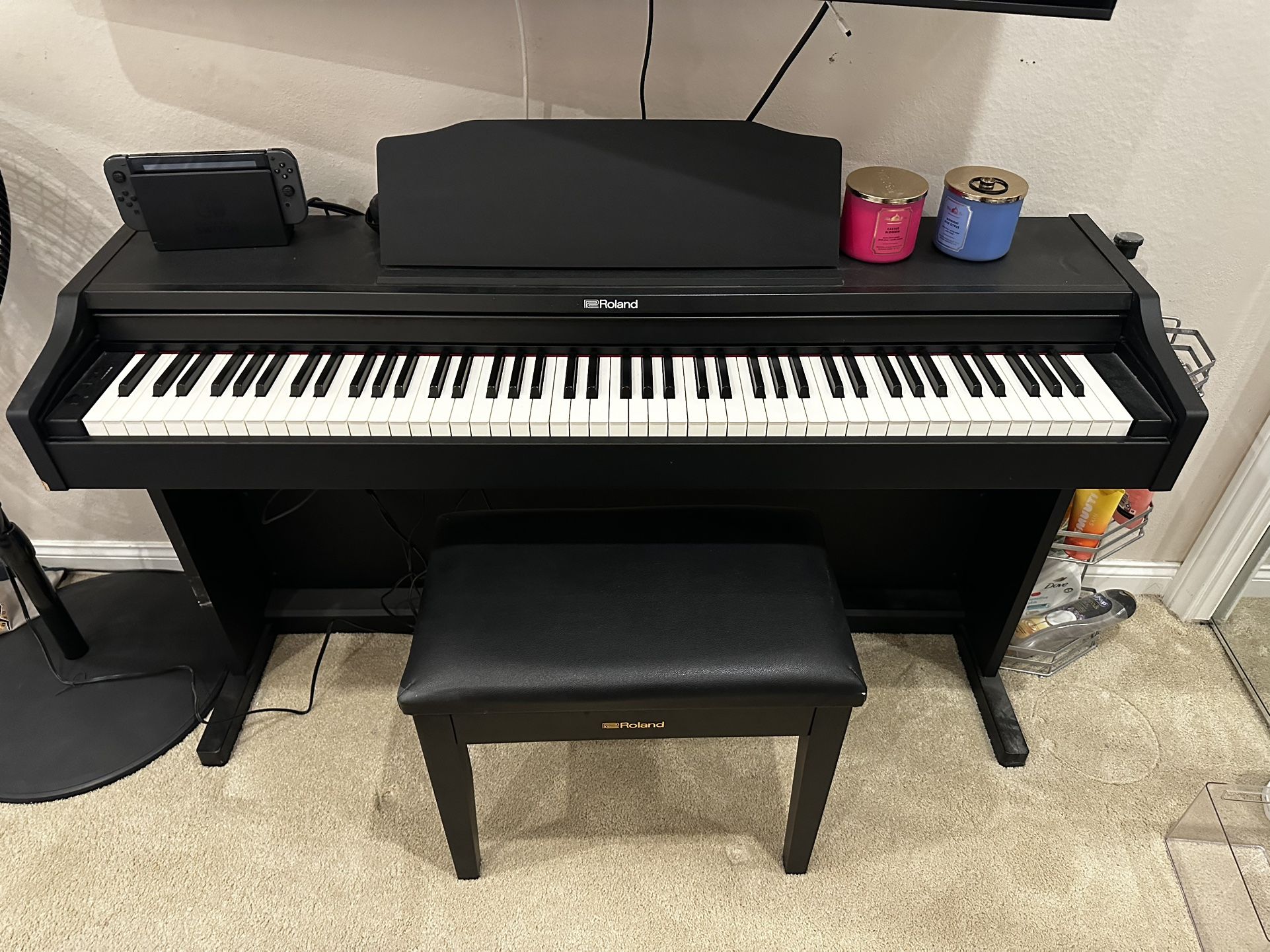 Roland Digital Piano Model RP102 $600