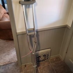 Aluminum Crutches