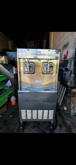 Frozen drink machine/margarita machine 