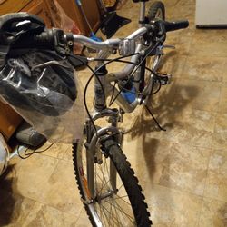 New Montain Bike 26X4,0 Inch INFINITY PREAK AND SHIFTING VERY GOOD EVRYTHING IS GOOD 